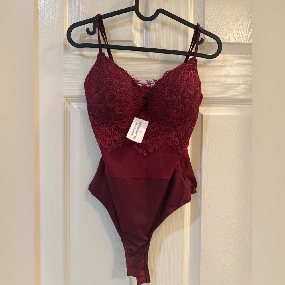 Windsor Burgundy Lace Bodysuit – Size S – NWT
